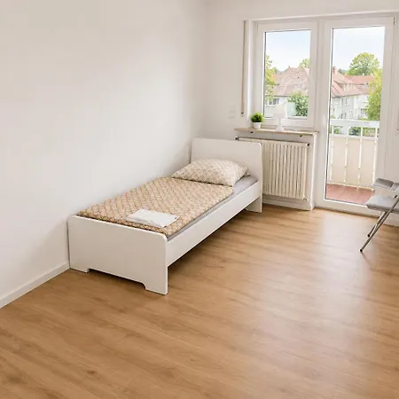 Monteurwohnung Und *